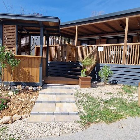 Mobile Home Kmz Selce Exterior photo